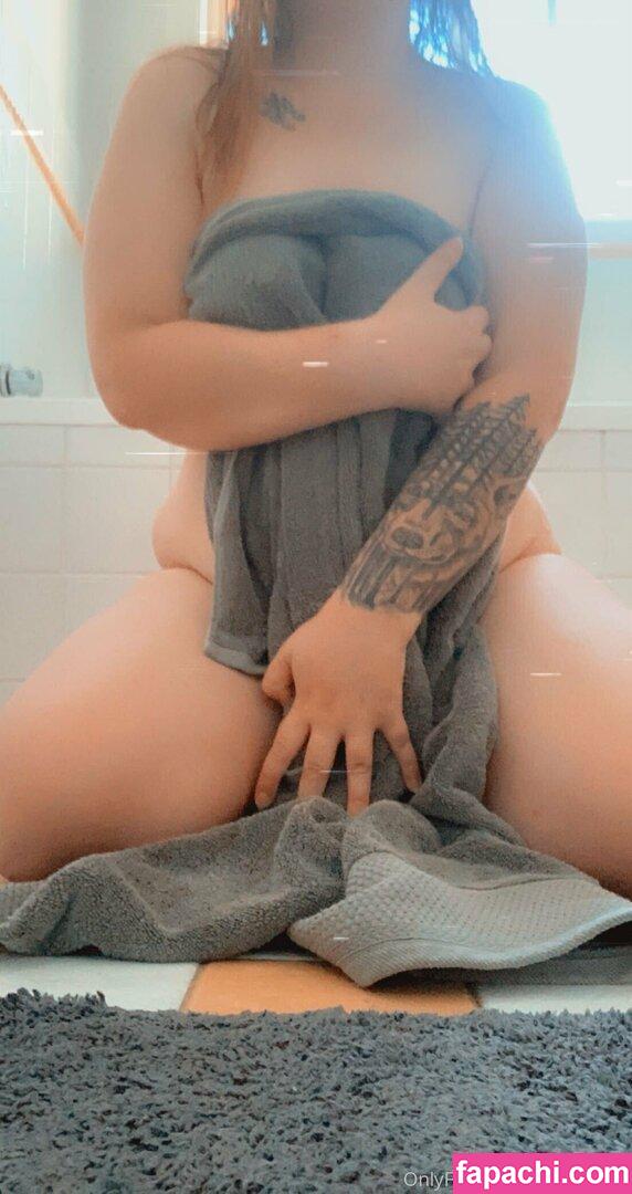 raebabe11 / raebabeee_ leaked nude photo #0011 from OnlyFans/Patreon