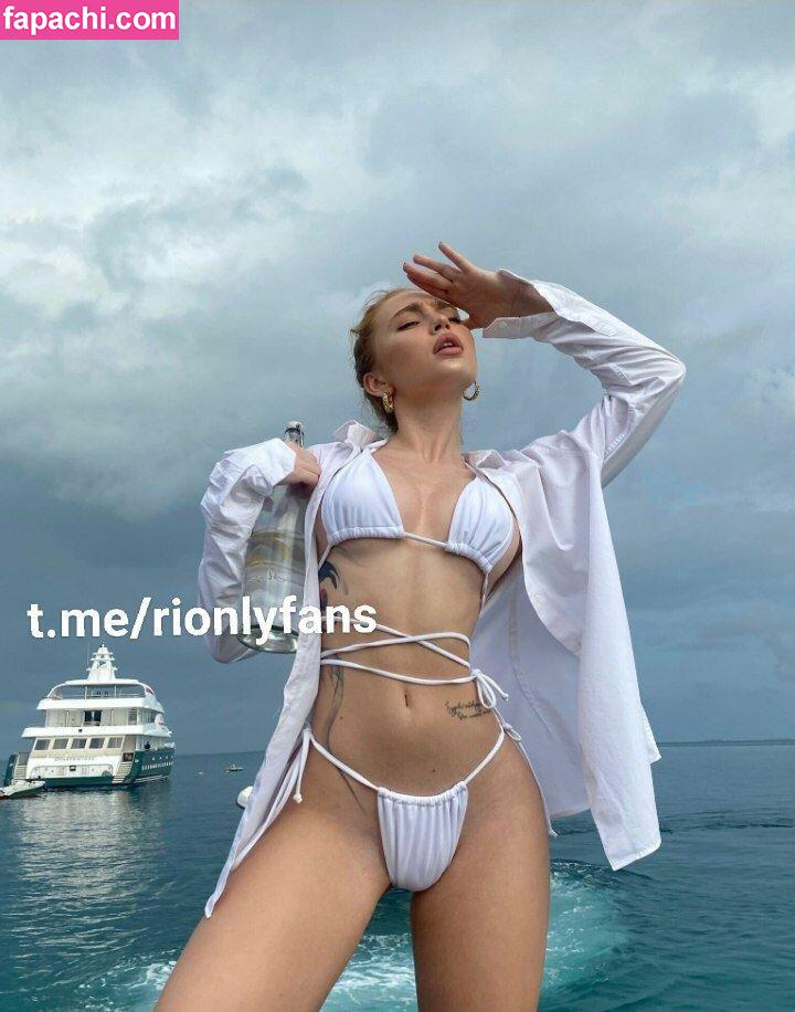 Renata Valliulina / renata_ri / riwww.__ leaked nude photo #0254 from OnlyFans/Patreon