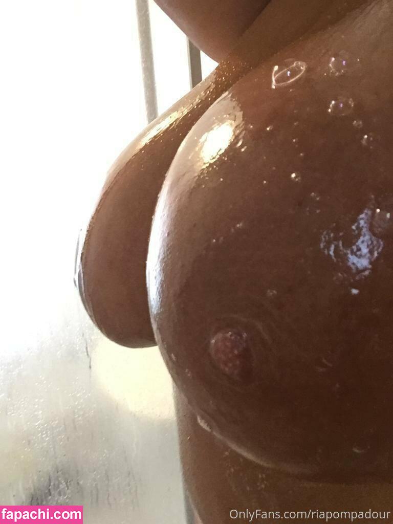 Ria Pompadour / BBW with F Cup / _baberia_xx / riapompadour leaked nude photo #0033 from OnlyFans/Patreon