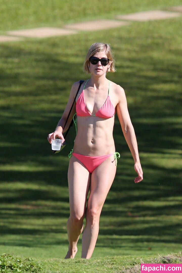 Rosamund Pike / mspike leaked nude photo #0112 from OnlyFans/Patreon