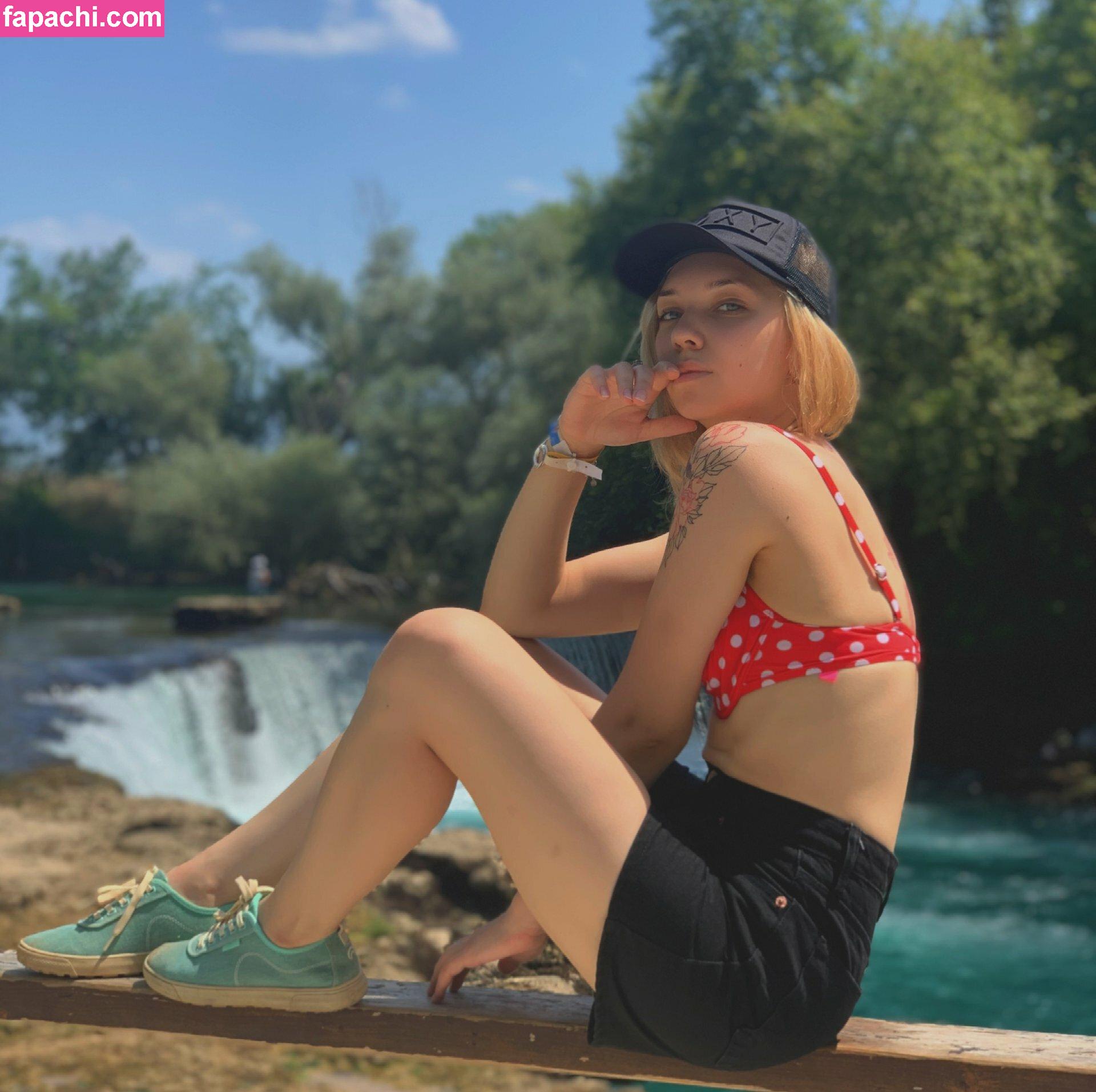 Roxy Loov / roxyloove_vip / roxylove_alt leaked nude photo #0020 from OnlyFans/Patreon