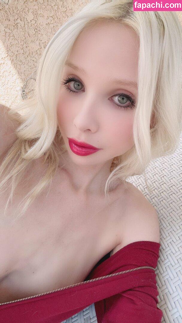 Sarina Valentina / SarinaValentina / sarinavalentinaxo leaked nude photo #0080 from OnlyFans/Patreon