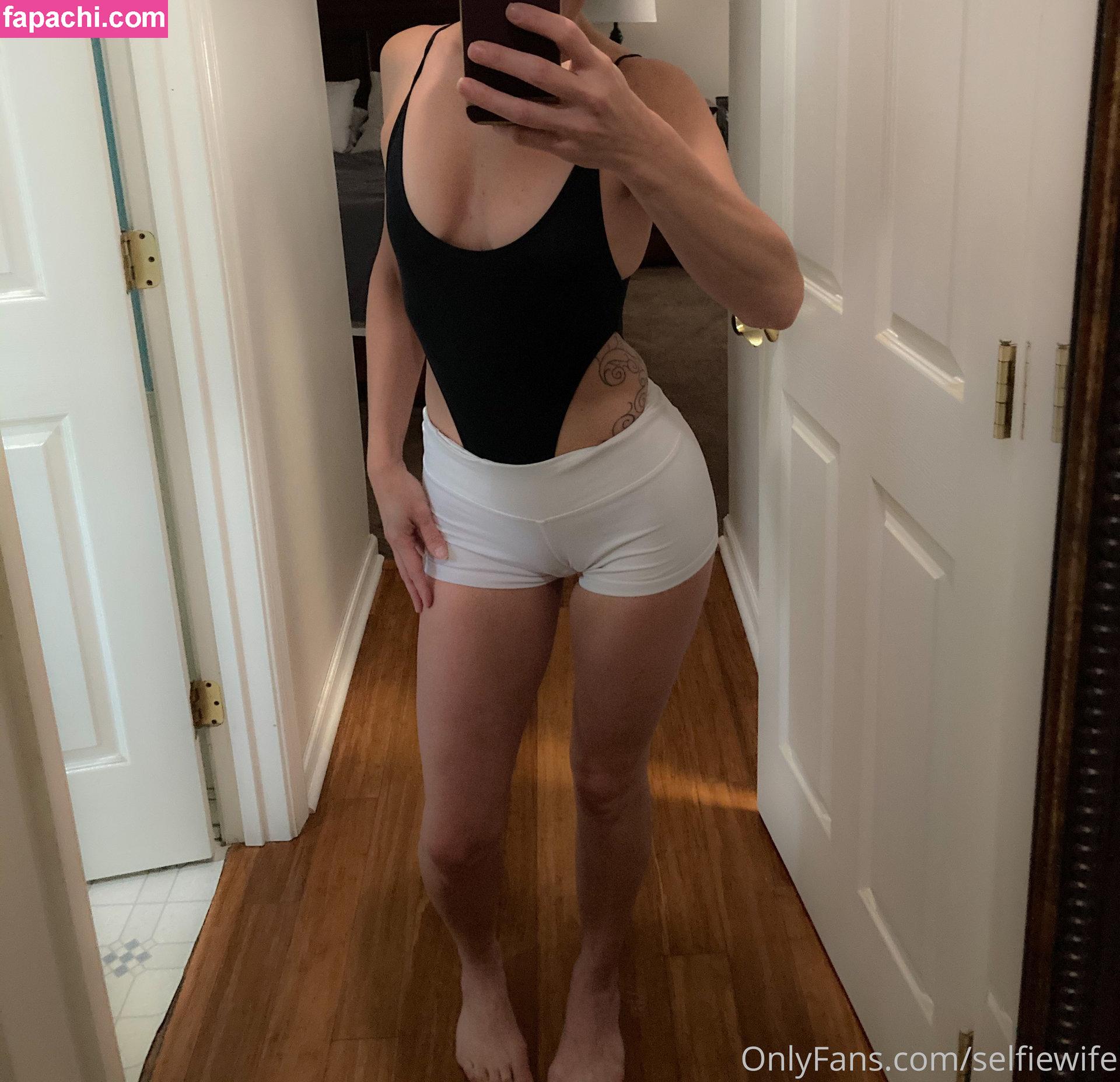 SelfieWife / QOSHotwife / hotwife302 / selfiewifi leaked nude photo #0014 from OnlyFans/Patreon