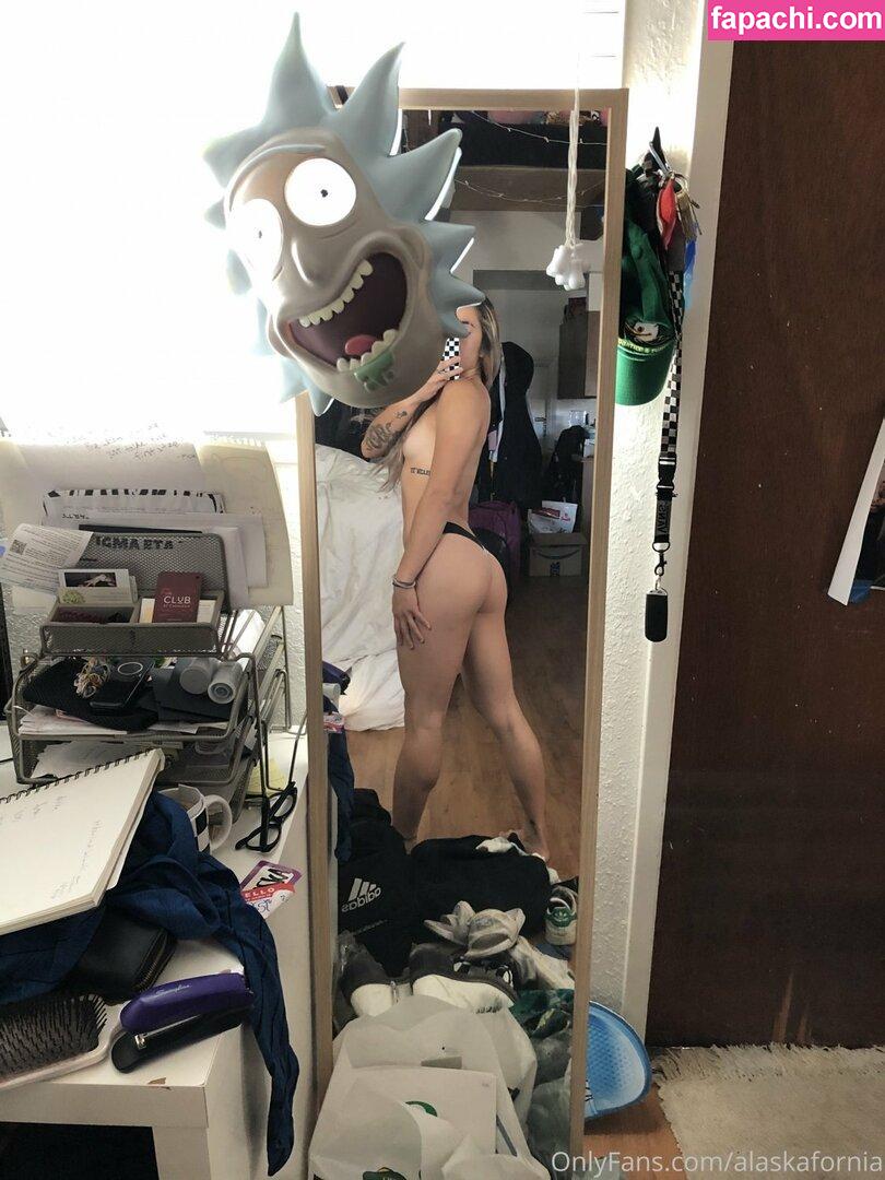 shesthe49thstate / theonlyalaska5000 leaked nude photo #0034 from OnlyFans/Patreon