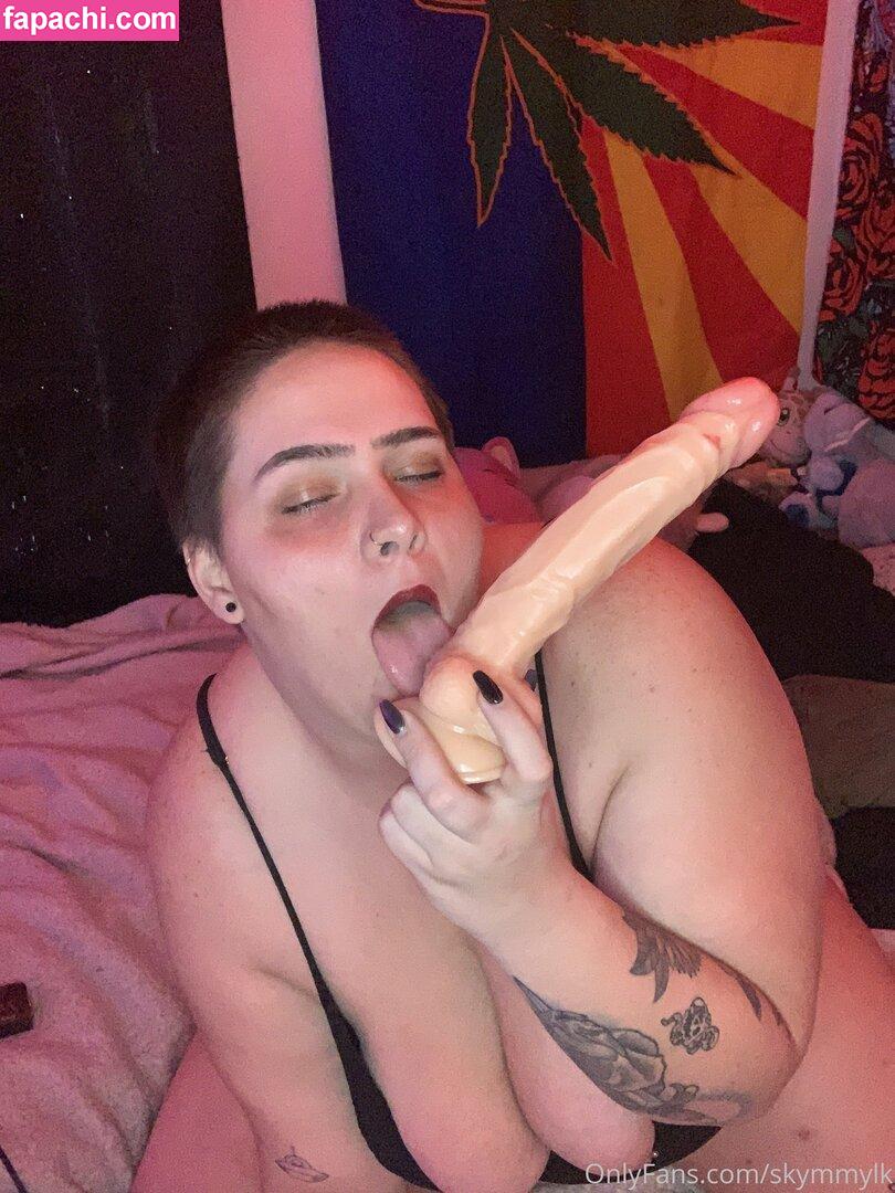 skymmylkfree / jez132219 leaked nude photo #0005 from OnlyFans/Patreon