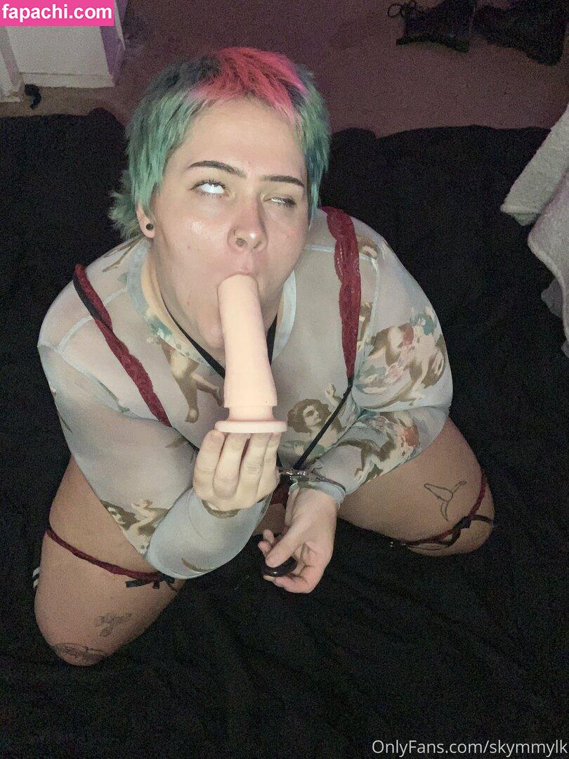 skymmylkfree / jez132219 leaked nude photo #0024 from OnlyFans/Patreon