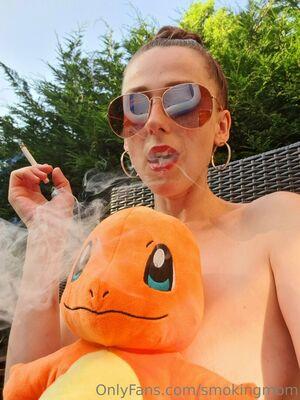 smokingmom leaked media #0014