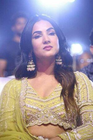 Sonal Chauhan leaked media #0038