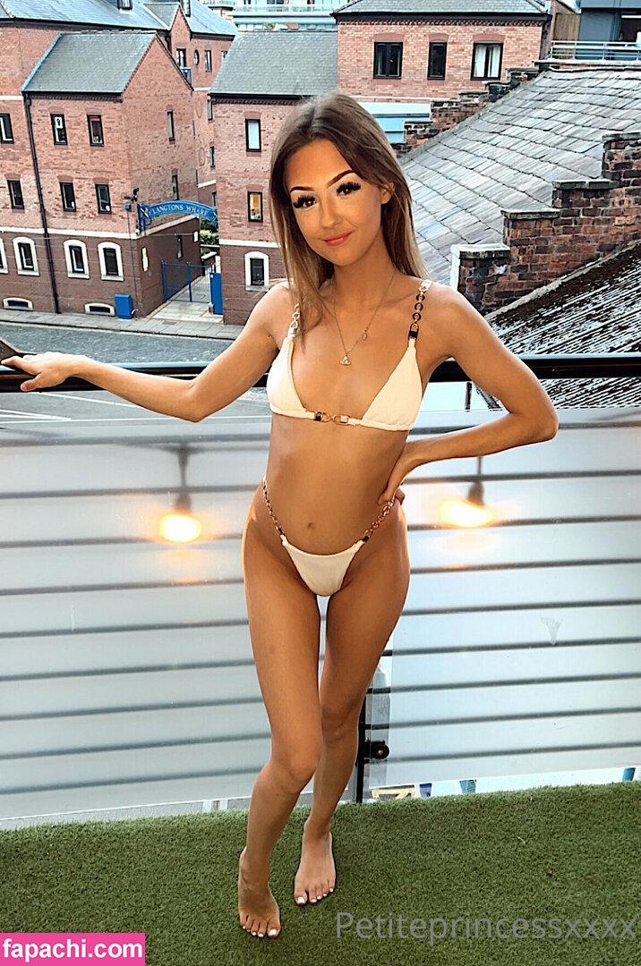 Soph Louise / MrsPetitexx / petiteprincessxxxx / sophielouuuise leaked nude photo #0019 from OnlyFans/Patreon