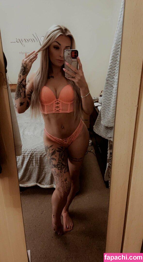 Sophhh22 / Sophie Skinner / sophhh_22 leaked nude photo #0017 from OnlyFans/Patreon