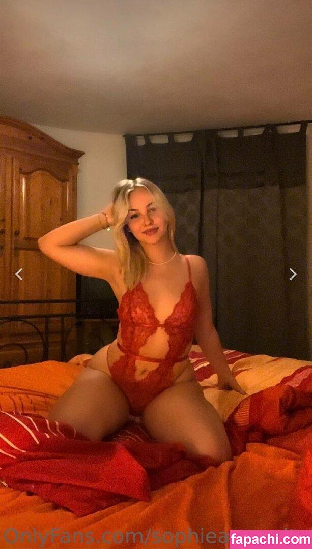 sophie.mzt / sophie_mzt / sophieamparita leaked nude photo #0001 from OnlyFans/Patreon