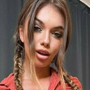 stepdaughter18 avatar