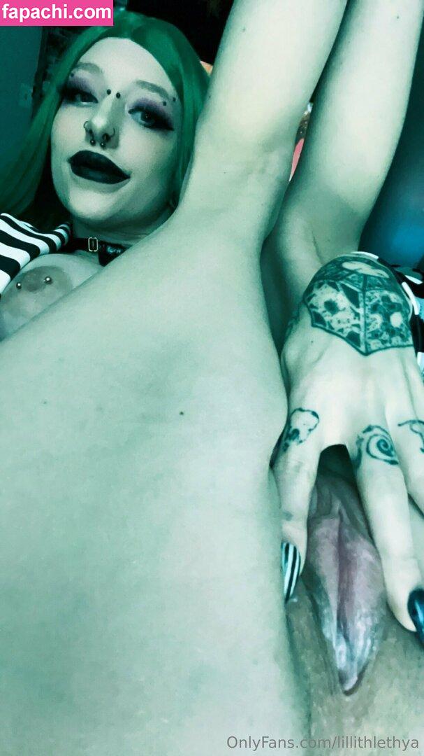 Stepsislillith / Lillithlethya / step.sis.lillith leaked nude photo #0380 from OnlyFans/Patreon