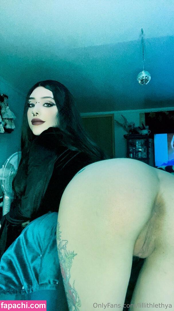 Stepsislillith / Lillithlethya / step.sis.lillith leaked nude photo #0404 from OnlyFans/Patreon