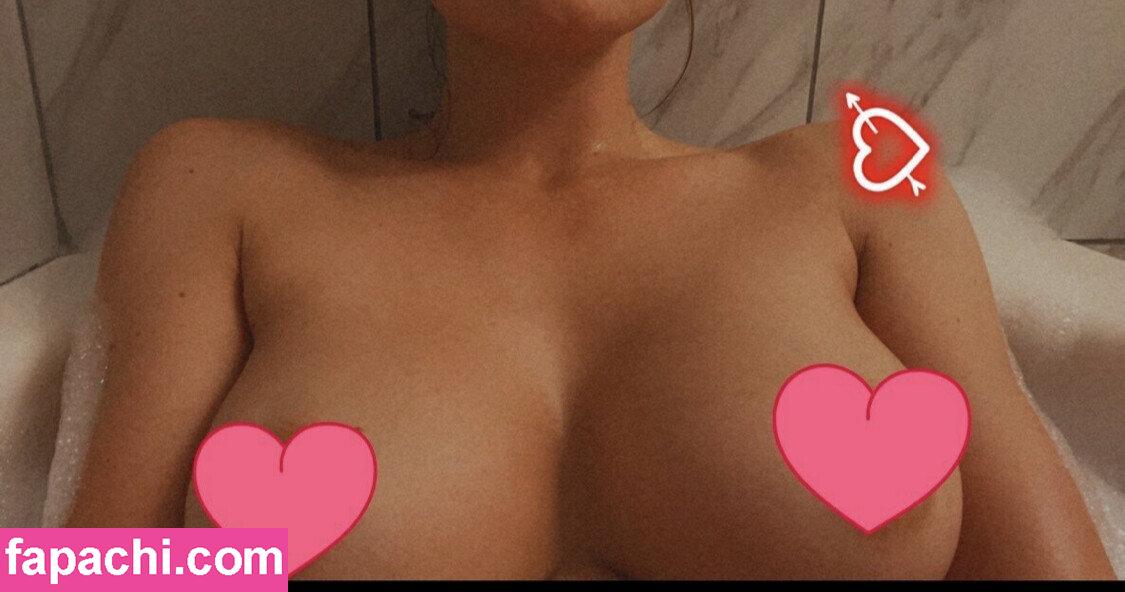 Stepsistaa / poutygirl2.0 / stepsistaaa leaked nude photo #0014 from OnlyFans/Patreon