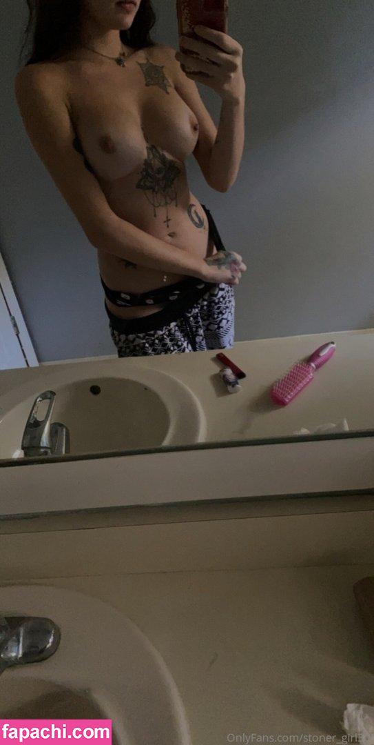 Stoner_girl305 / Baby_gotback102 / Lolfuckit101 / cait_bear435 leaked nude photo #0004 from OnlyFans/Patreon