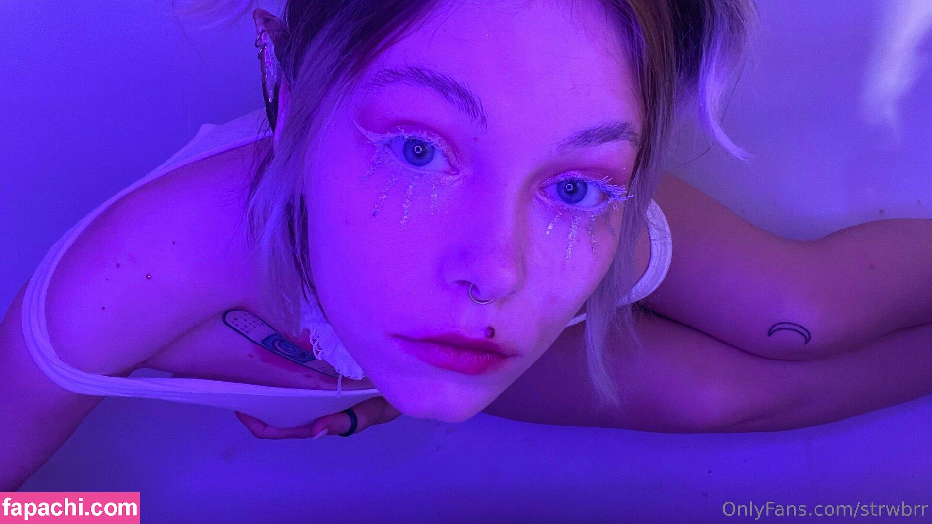 strwbrr / strxwberry1404 leaked nude photo #0137 from OnlyFans/Patreon