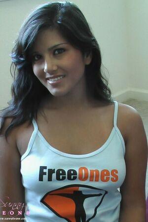 Sunny Leone leaked media #0177