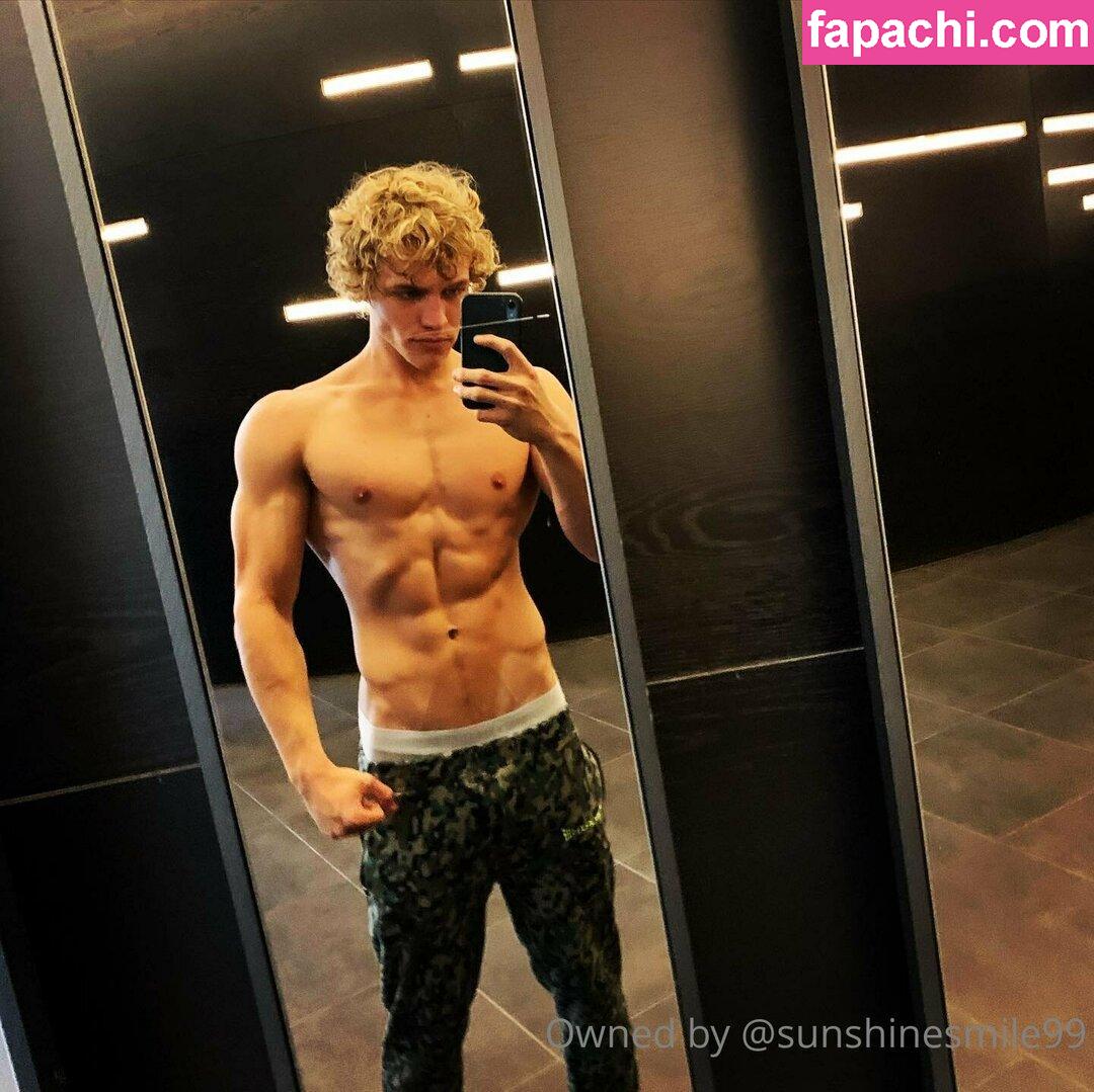 sunshynefree / cute_hunks leaked nude photo #0032 from OnlyFans/Patreon