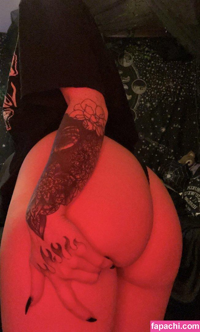 taacobelll / amanwarren / biggtittygothgirl / michlex leaked nude photo #0004 from OnlyFans/Patreon