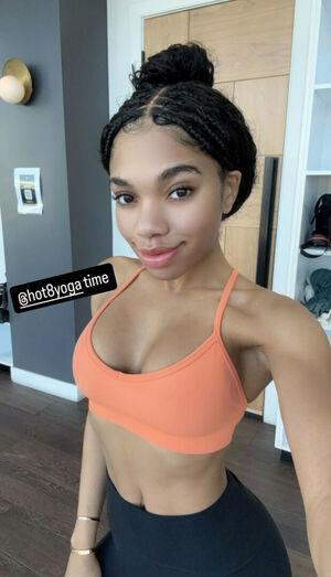 Teala Dunn leaked media #0372