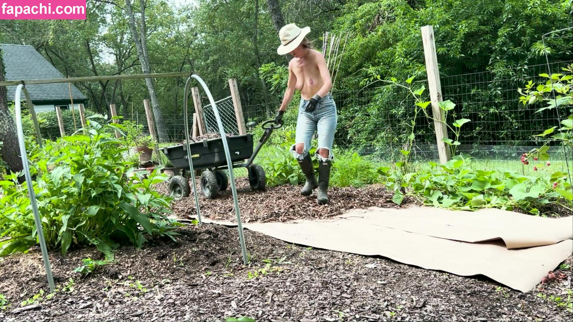 The Naked Gardener / nakedgardener / the_naked_gardener / thenakedgardener_official leaked nude photo #0010 from OnlyFans/Patreon