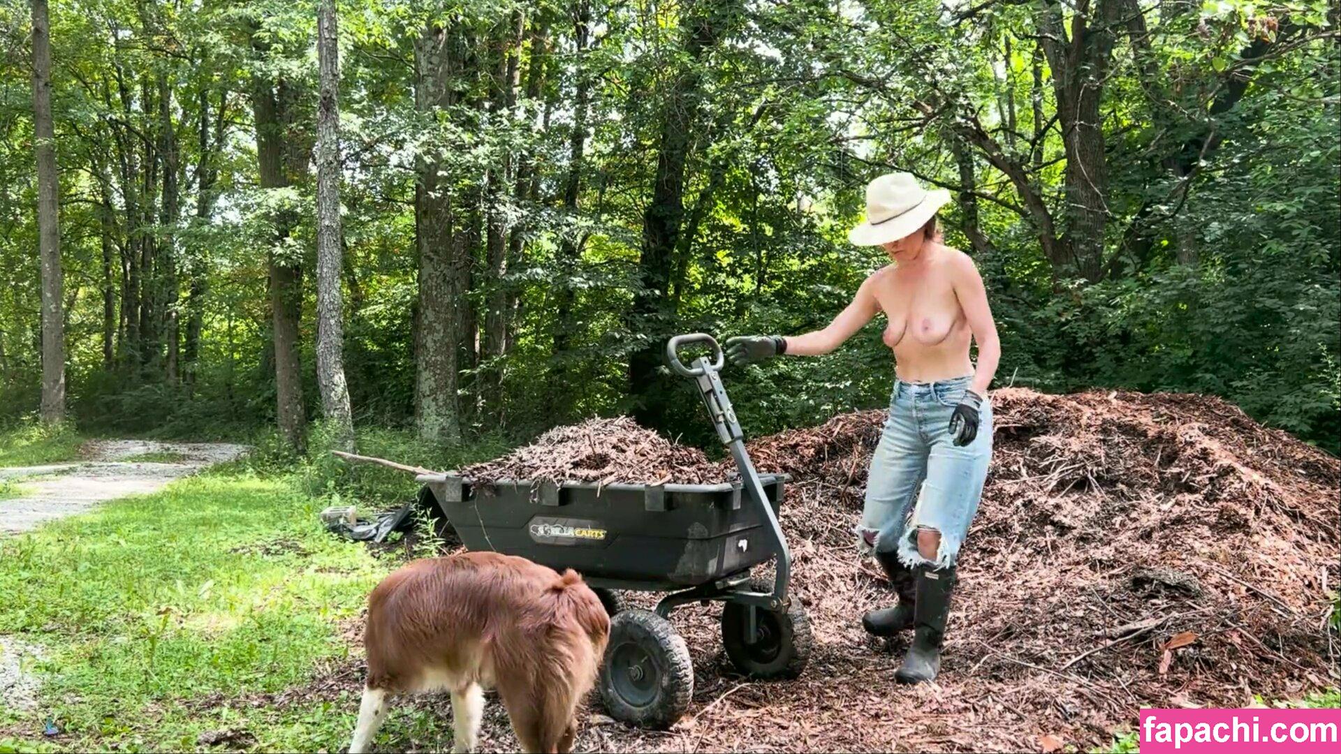 The Naked Gardener / nakedgardener / the_naked_gardener / thenakedgardener_official leaked nude photo #0017 from OnlyFans/Patreon
