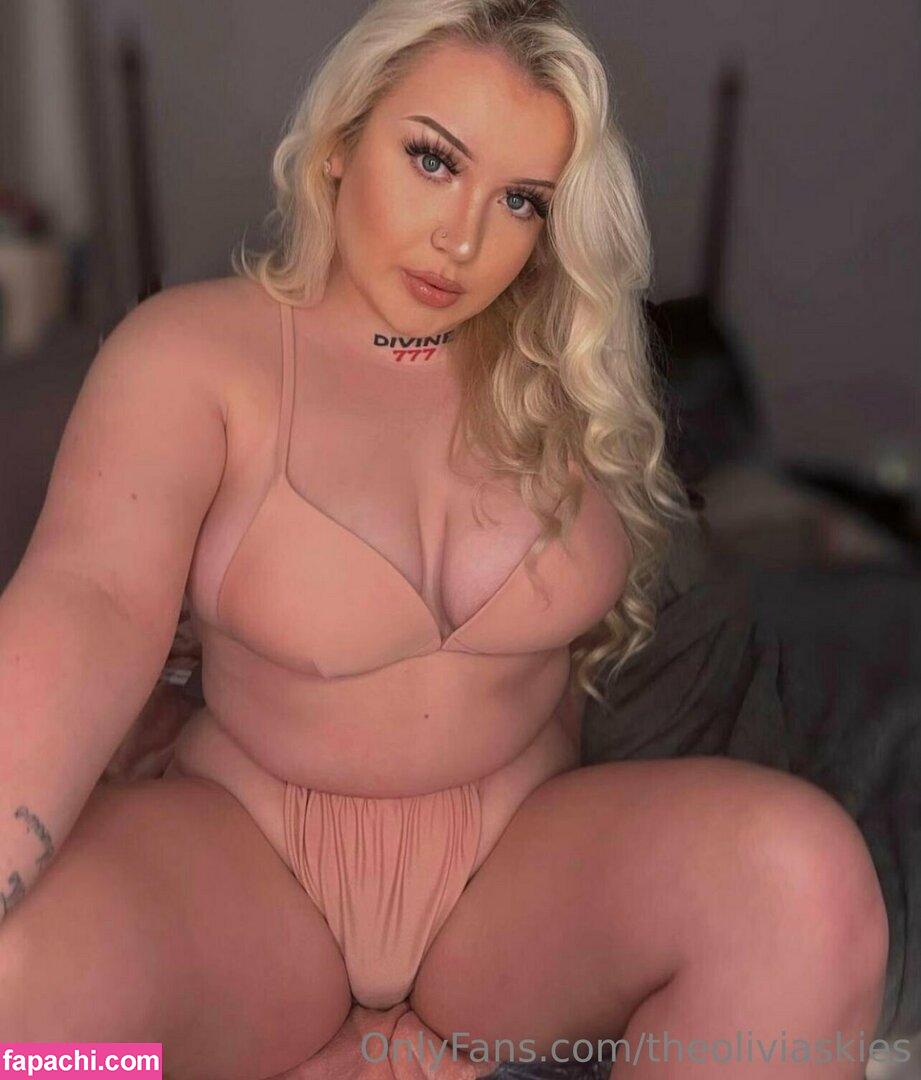 theoliviaskies / thelivingkendoll leaked nude photo #0108 from OnlyFans/Patreon