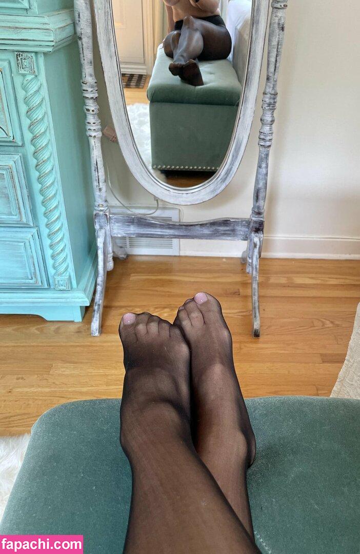 Theresa Edward / officialteresaedwards / pixiefeet76 leaked nude photo #0038 from OnlyFans/Patreon