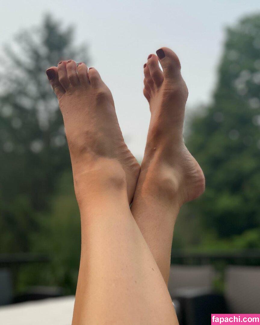Theresa Edward / officialteresaedwards / pixiefeet76 leaked nude photo #0058 from OnlyFans/Patreon