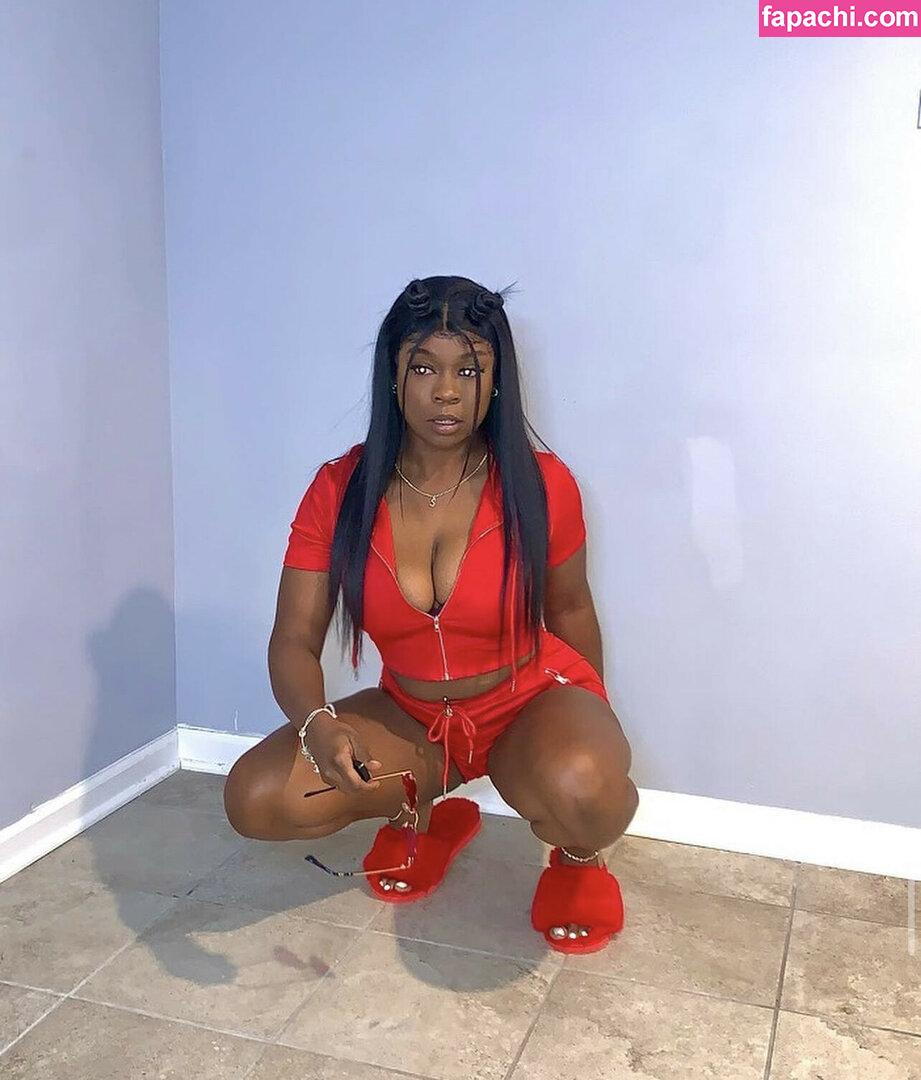 thick.trixxx / sharayyxxx leaked nude photo #0012 from OnlyFans/Patreon