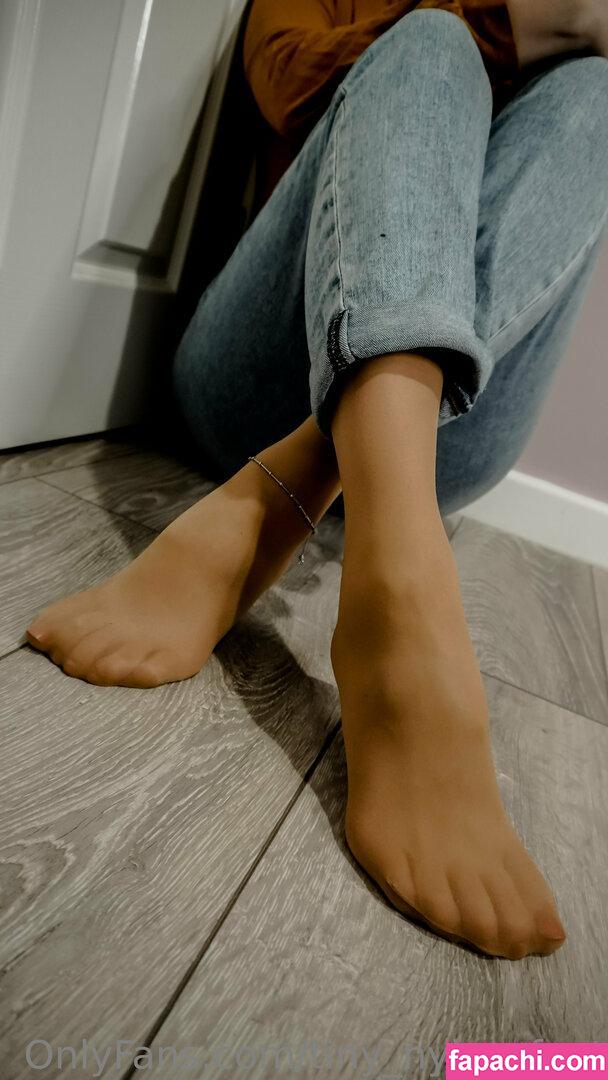 tiny_nylon_feet leaked nude photo #0012 from OnlyFans/Patreon