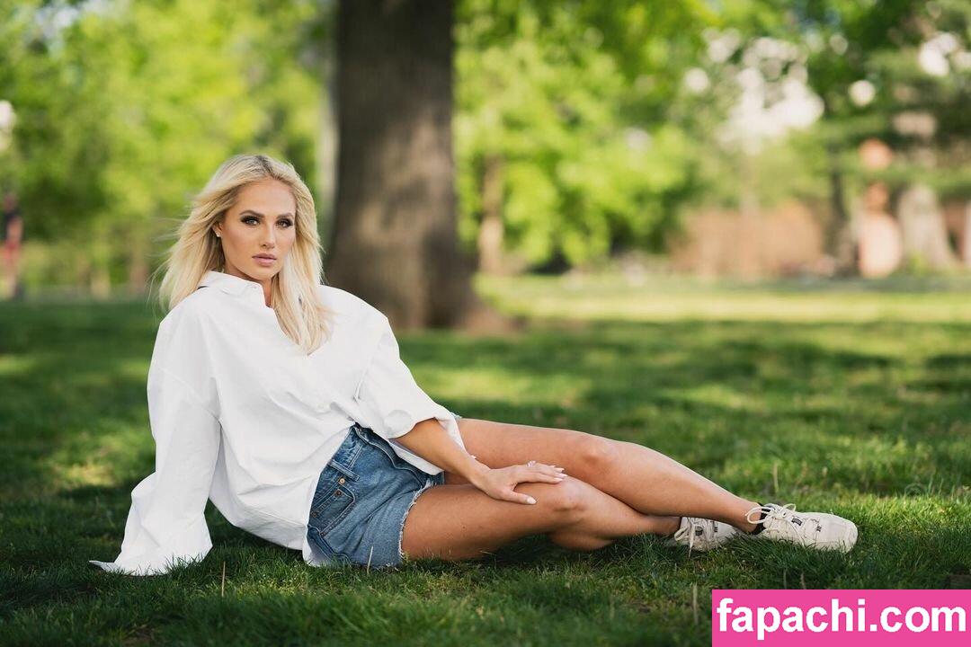 Tomi Lahren / lahrenlemons / tomilahren leaked nude photo #0046 from OnlyFans/Patreon