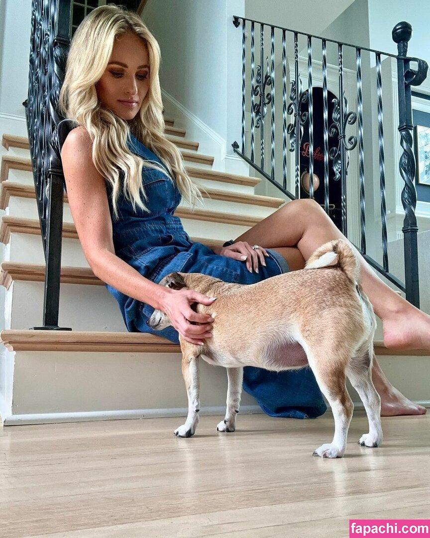 Tomi Lahren / lahrenlemons / tomilahren leaked nude photo #0047 from OnlyFans/Patreon