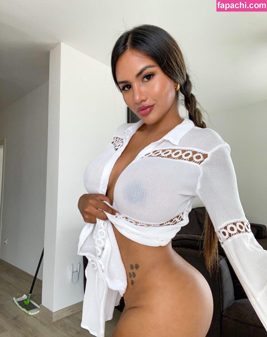 Val Cortez / Valcortez / val.aroundtheworld leaked nude photo #0028 from OnlyFans/Patreon
