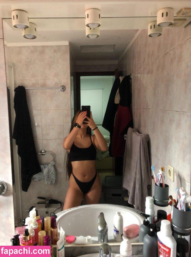 valencute06 / valen_vera06 leaked nude photo #0003 from OnlyFans/Patreon