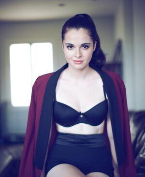 Vanessa Marano leaked media #0029