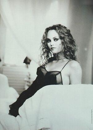 Vanessa Paradis leaked media #0013