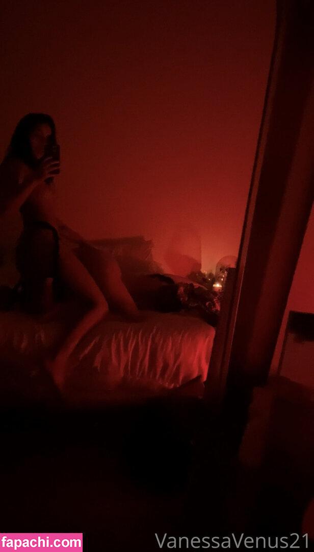 Vanessavenus21 / Valeria Vixen / venusingirl / vixxxenv4l leaked nude photo #0026 from OnlyFans/Patreon