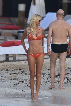 Victoria Silvstedt leaked media #0749