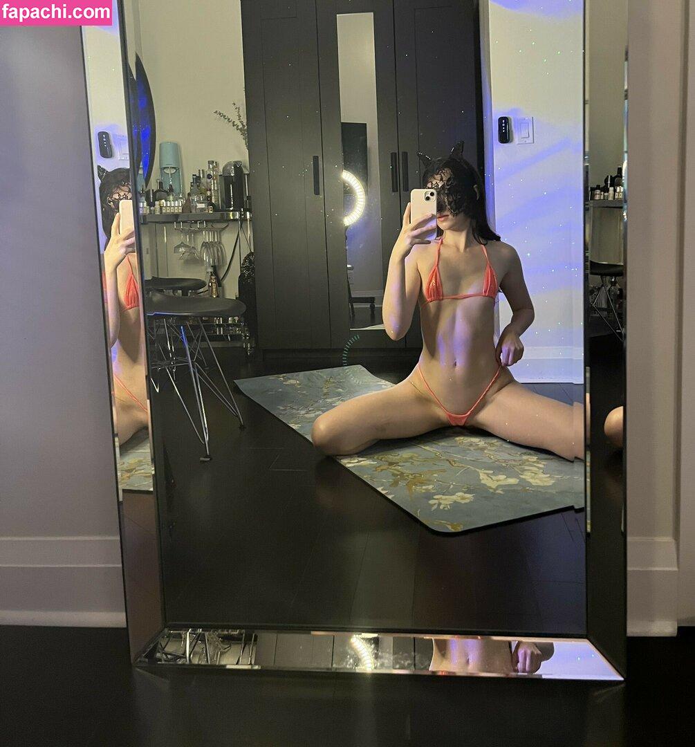 Violet Lee / Violet Le Xo / VioletLee_xoxo / lkythegreat leaked nude photo #0063 from OnlyFans/Patreon