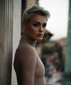 Wallis Day leaked media #0403