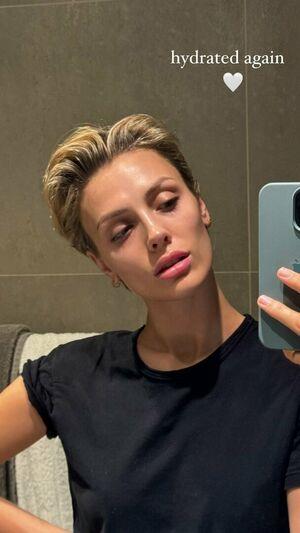 Wallis Day leaked media #0429