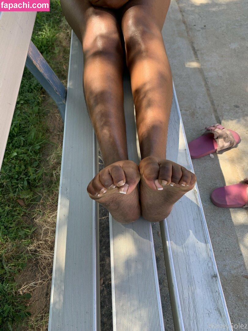 waveysolezz / wavey.soles leaked nude photo #0043 from OnlyFans/Patreon