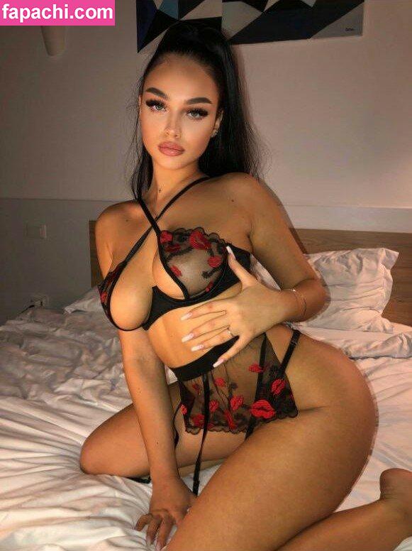 xrebeccasss / premium snapchat / rebeccaa / xrebeccacx leaked nude photo #0005 from OnlyFans/Patreon