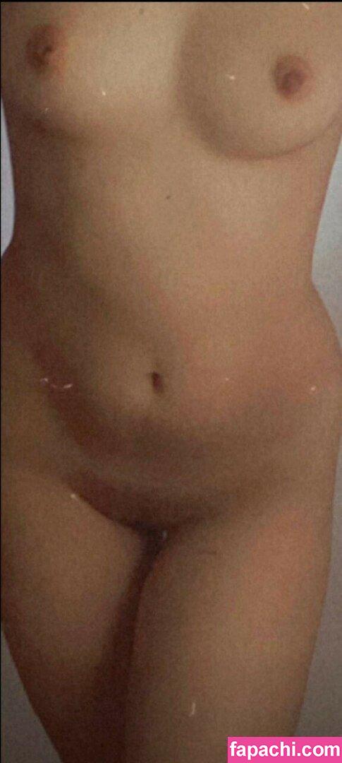 Yenara Sanuki / QueenSL / queenofsl / yenarasanuki leaked nude photo #0008 from OnlyFans/Patreon