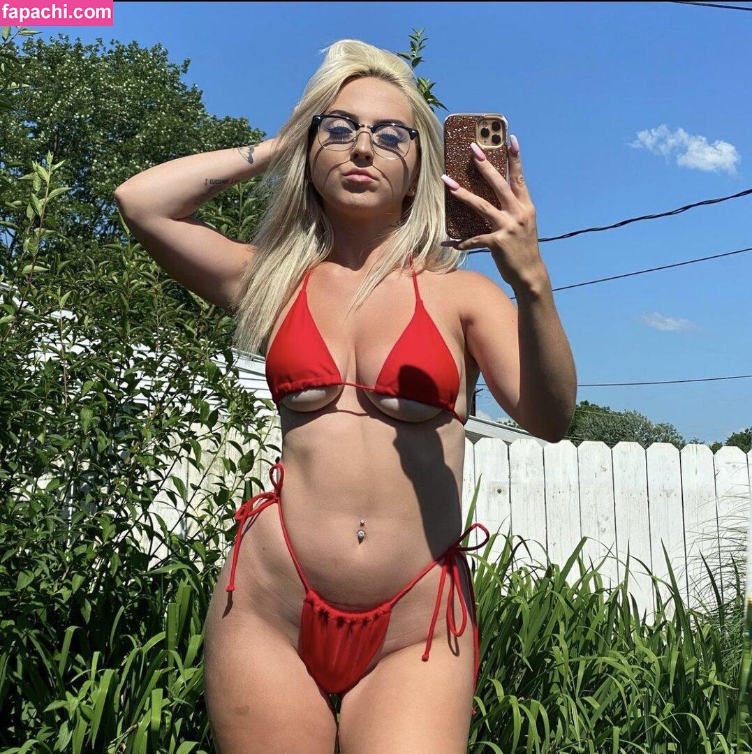 Yourfavtopic leaked nude photo #0002 from OnlyFans/Patreon