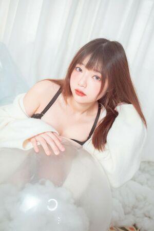 yuanyuan1126 leaked media #0004