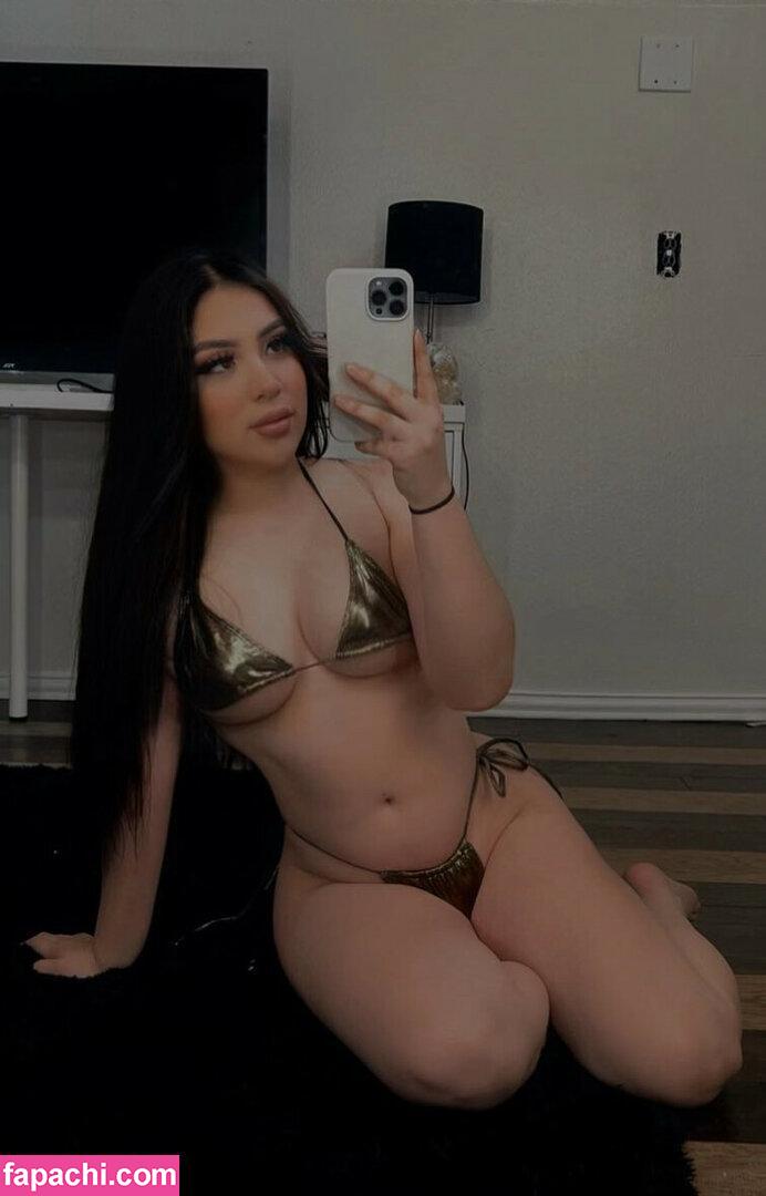 yxssied / Yasmin Delgado / Yassie / peachesandcreaam / xyasminx / yxssiee leaked nude photo #0001 from OnlyFans/Patreon