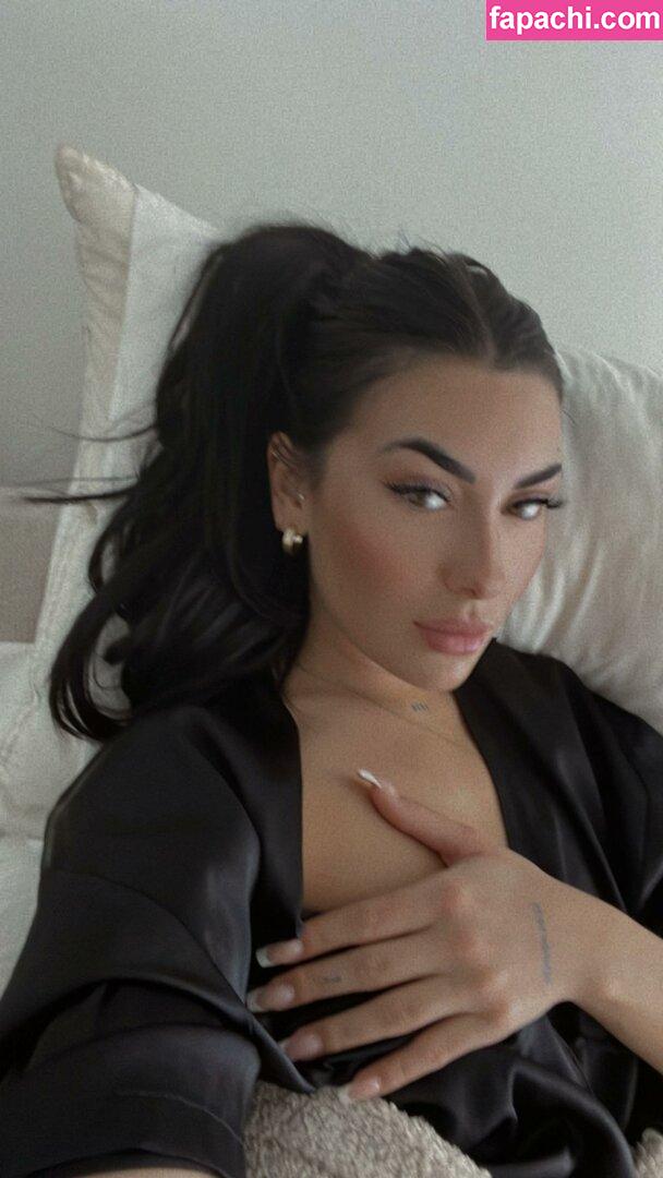 zeinaisreal / babes_on_gram leaked nude photo #0009 from OnlyFans/Patreon